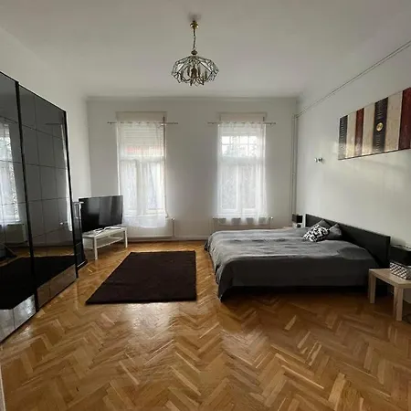 Szeged Apartman Διαμέρισμα